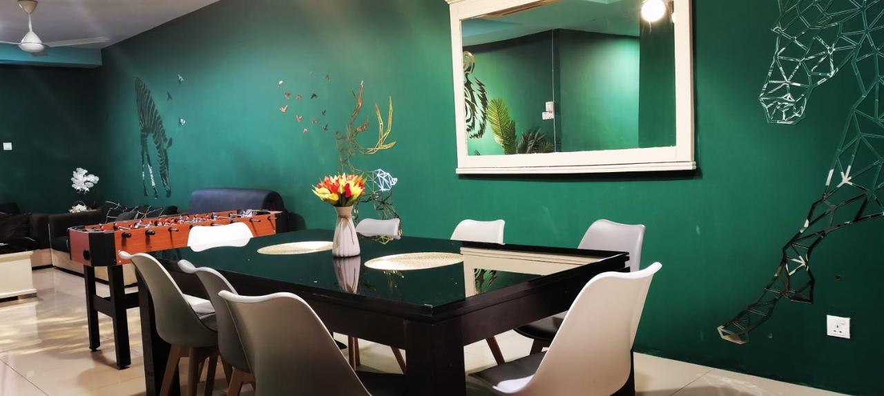 Cozy Forest Themed Homestay 4 Bedroom Kuala Lumpur Extérieur photo